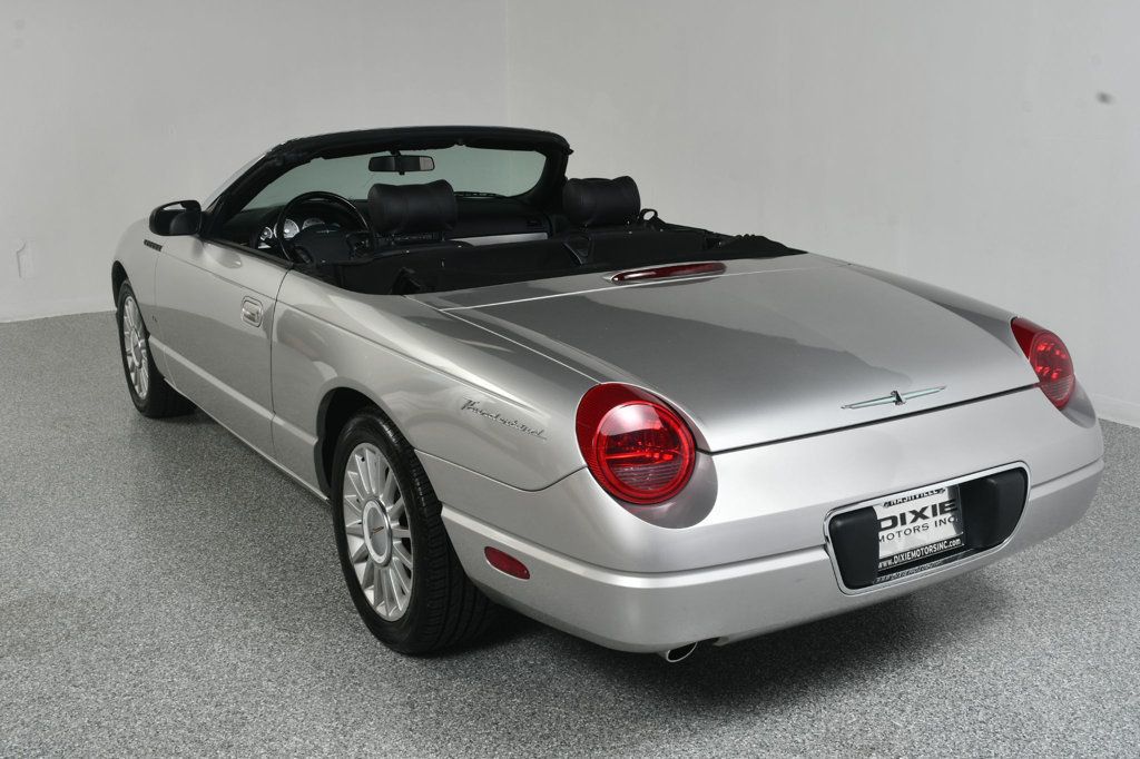 2004 Ford Thunderbird 2dr Convertible Deluxe - 23023528 - 25