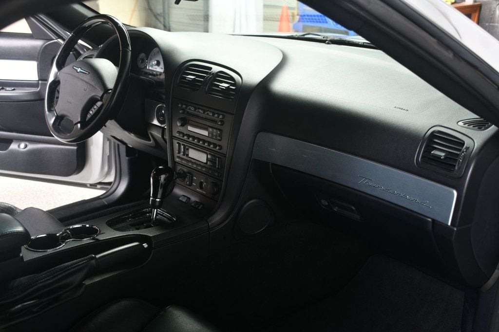 2004 Ford Thunderbird 2dr Convertible Deluxe - 23023528 - 38