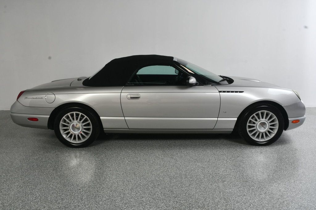 2004 Ford Thunderbird 2dr Convertible Deluxe - 23023528 - 8
