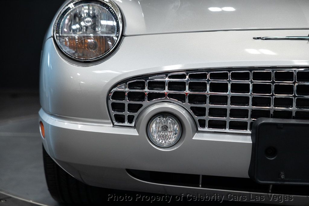 2004 Ford Thunderbird Amazing Condition, clean carfax, 1 owner! - 22911626 - 16