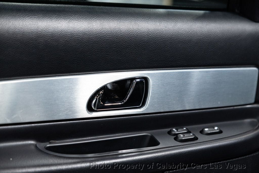 2004 Ford Thunderbird Amazing Condition, clean carfax, 1 owner! - 22911626 - 25