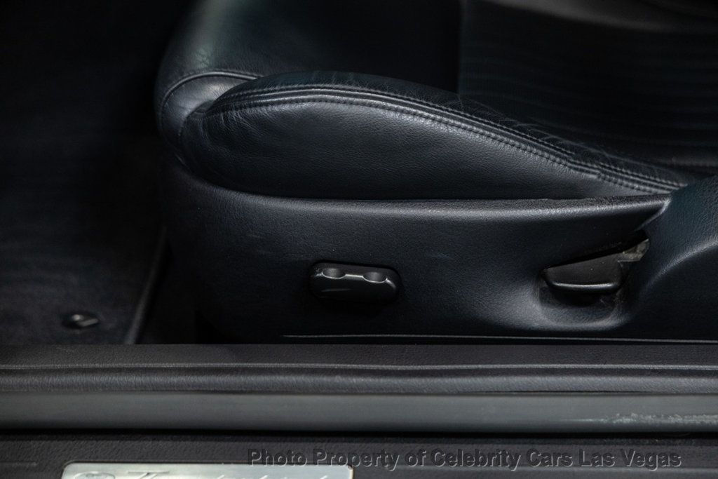 2004 Ford Thunderbird Amazing Condition, clean carfax, 1 owner! - 22911626 - 28