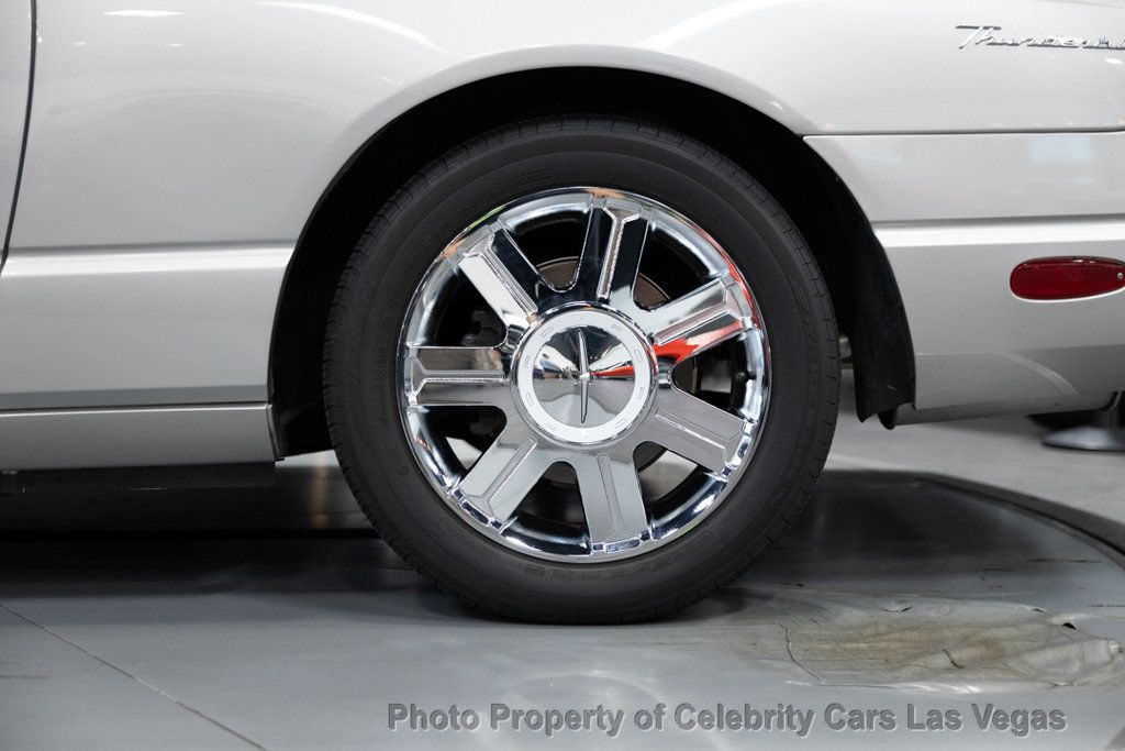 2004 Ford Thunderbird Amazing Condition, clean carfax, 1 owner! - 22911626 - 44