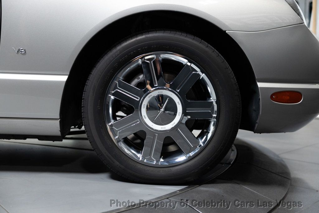 2004 Ford Thunderbird Amazing Condition, clean carfax, 1 owner! - 22911626 - 46