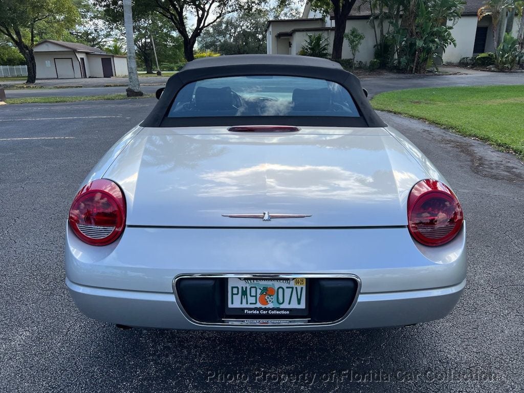 2004 Ford Thunderbird Convertible Deluxe Roadster - 22713145 - 23