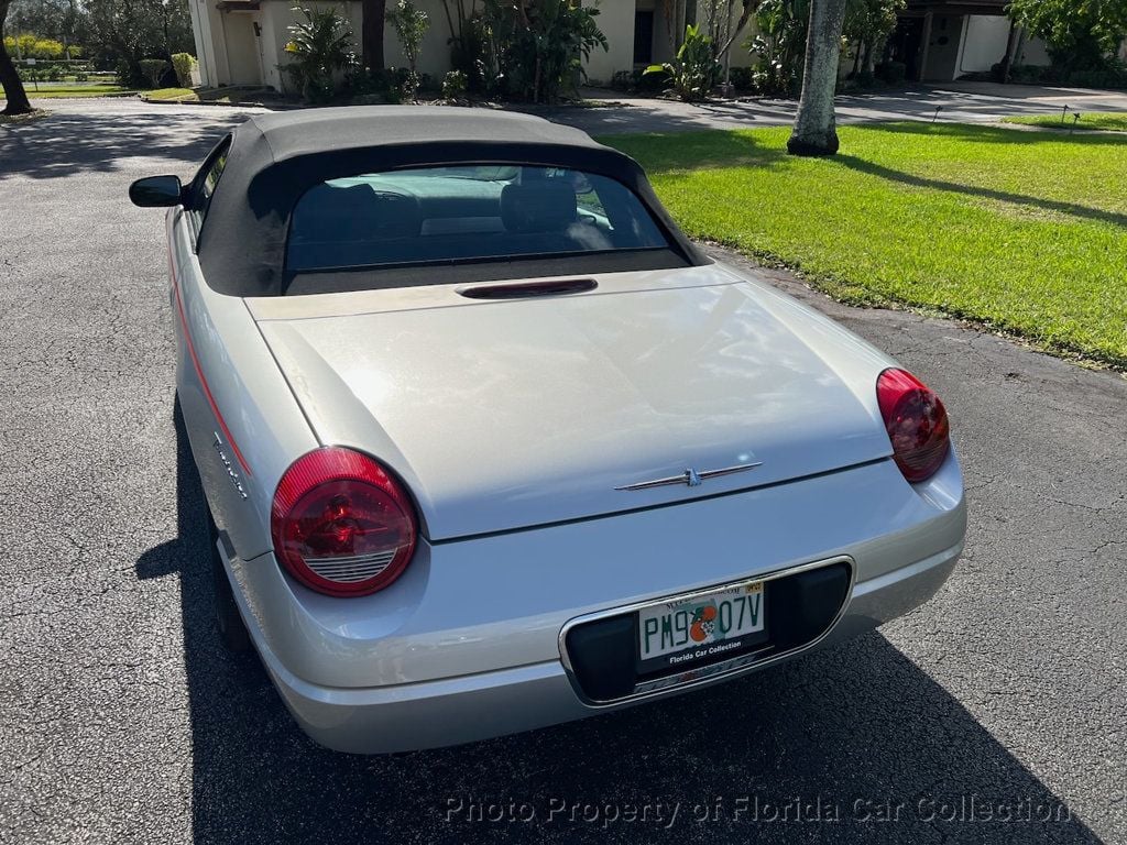 2004 Ford Thunderbird Convertible Deluxe Roadster - 22713145 - 32