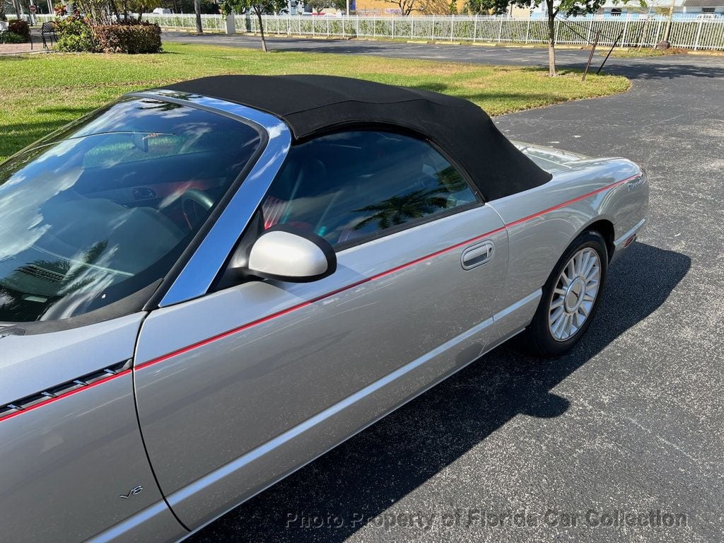 2004 Ford Thunderbird Convertible Deluxe Roadster - 22713145 - 35