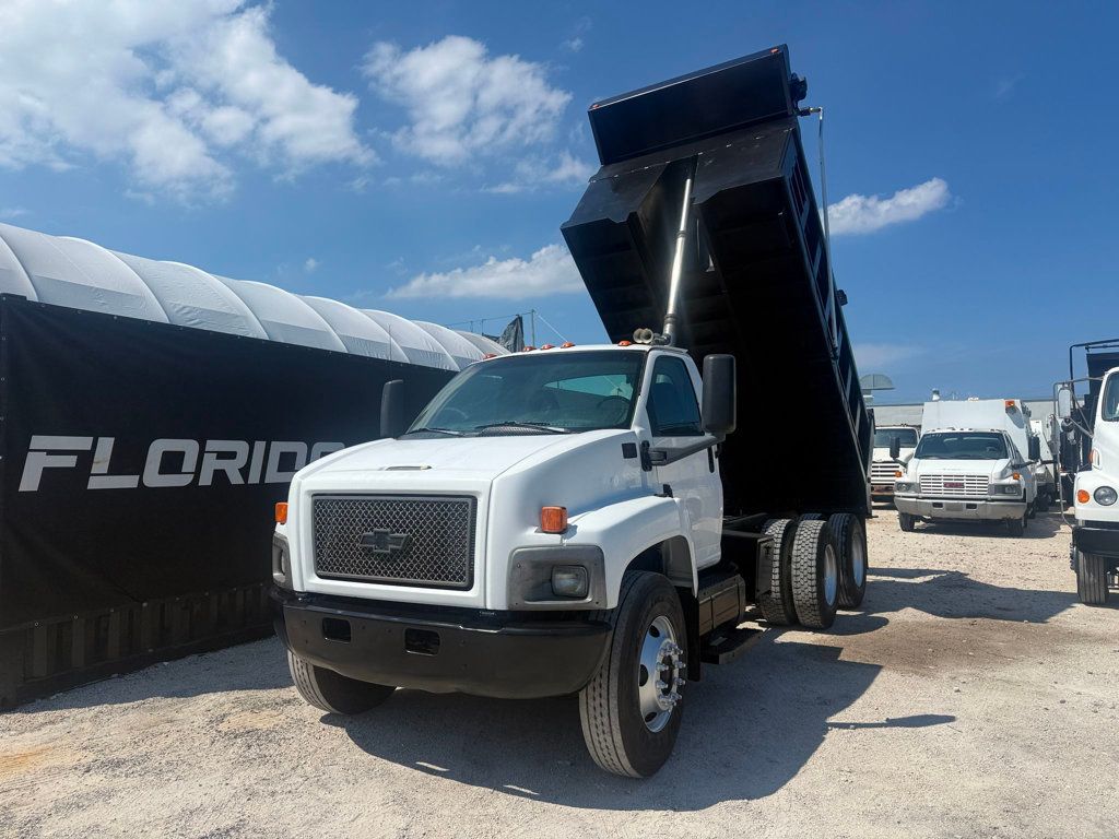 2004 GMC C8500 Tandem Axle Dump Truck  - 23028174 | Video 1