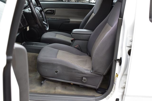 2004 GMC Canyon Crew Cab 126.0" WB 1SB SLE Z85 - 22952117 - 11