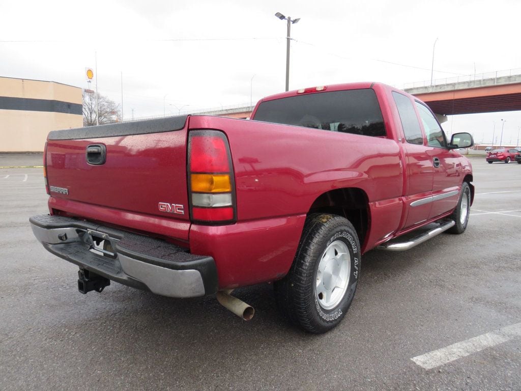 2004 GMC Sierra 1500 Ext Cab 143.5" WB SLE - 21298814 - 3