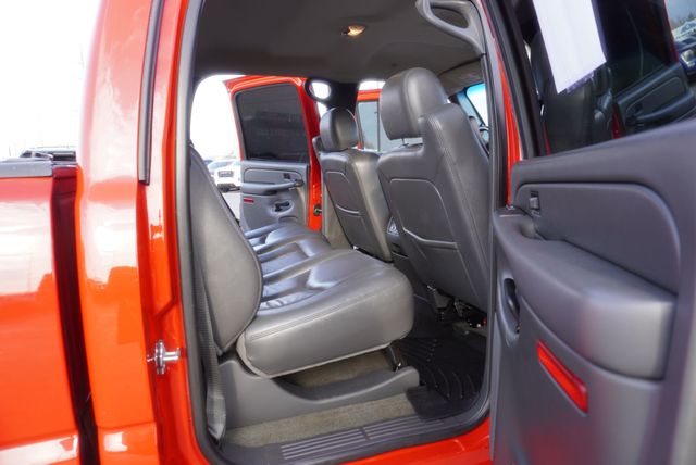 2004 GMC Sierra 2500HD SLT - 22971436 - 23