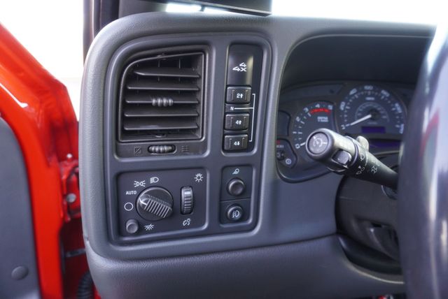 2004 GMC Sierra 2500HD SLT - 22971436 - 28