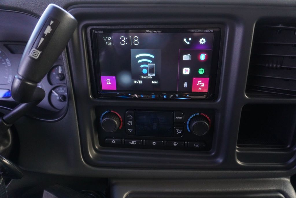 2004 GMC Sierra 2500HD SLT - 22971436 - 32