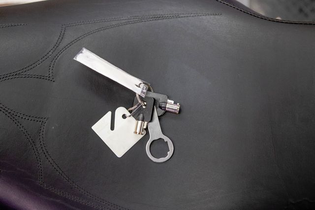 2004 Harley-Davidson FAT BOY FLSTFI NICE SOLO FAT BOY!!! - 22927524 - 9