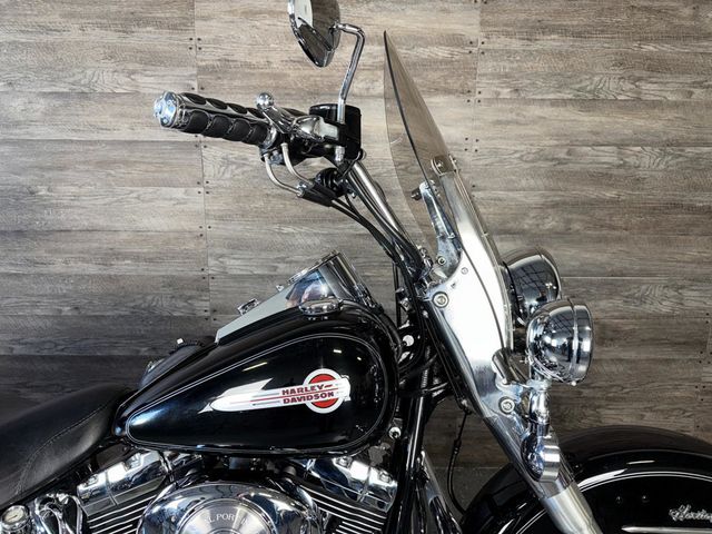 2004 Harley-Davidson FLSTCI Heritage Softail Classic SUPER CLEAN! - 22940623 - 3