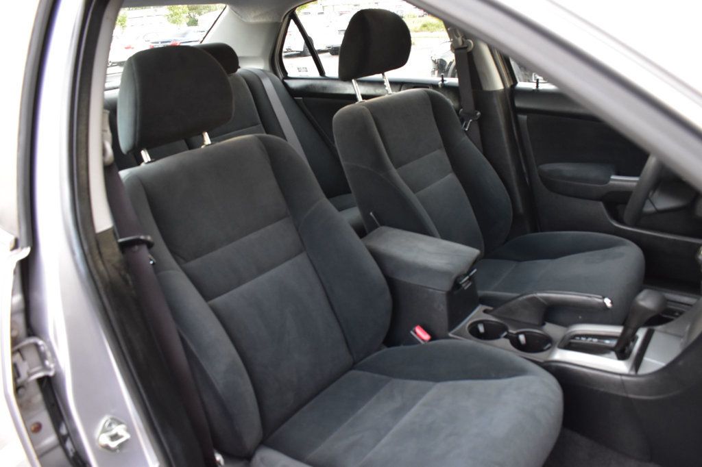 2004 Honda Accord Sedan EX Automatic - 22930289 - 17