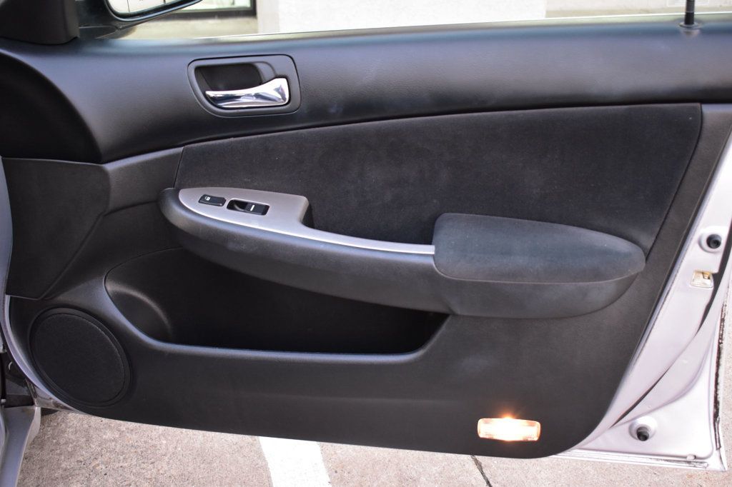 2004 Honda Accord Sedan EX Automatic - 22930289 - 35