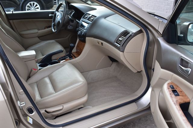 2004 Honda Accord Sedan EX Automatic w/Leather/XM - 22973676 - 18