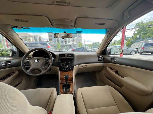 2004 Honda Accord Sedan EX Automatic w/Side Curtain Airbags - 22314847 - 6