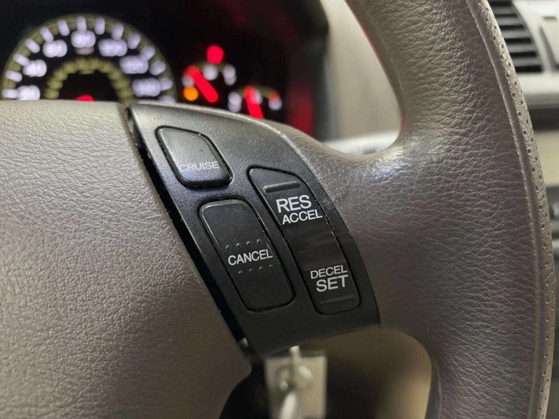 2004 Honda Accord Sedan LX Automatic - 22952370 - 26