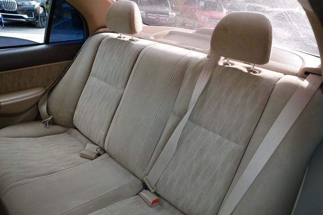 2004 Honda Civic 4dr Sedan LX Automatic - 22954486 - 10