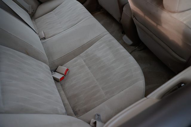 2004 Honda Civic 4dr Sedan LX Automatic - 22954486 - 14