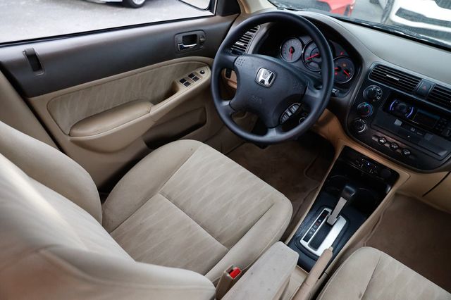 2004 Honda Civic 4dr Sedan LX Automatic - 22954486 - 24