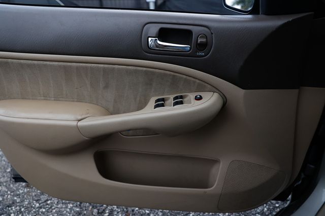 2004 Honda Civic 4dr Sedan LX Automatic - 22954486 - 42