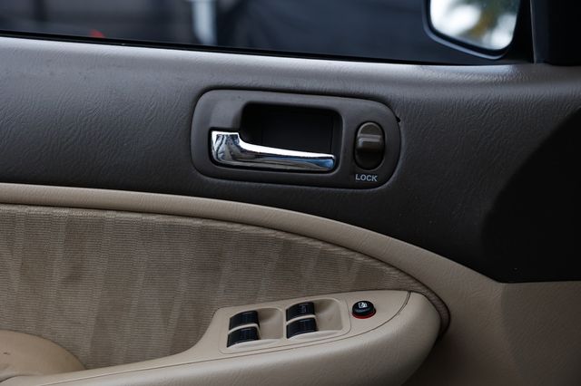 2004 Honda Civic 4dr Sedan LX Automatic - 22954486 - 43