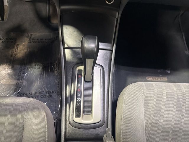 2004 Honda Civic 4dr Sedan LX Automatic w/Side Airbags - 23022285 - 9