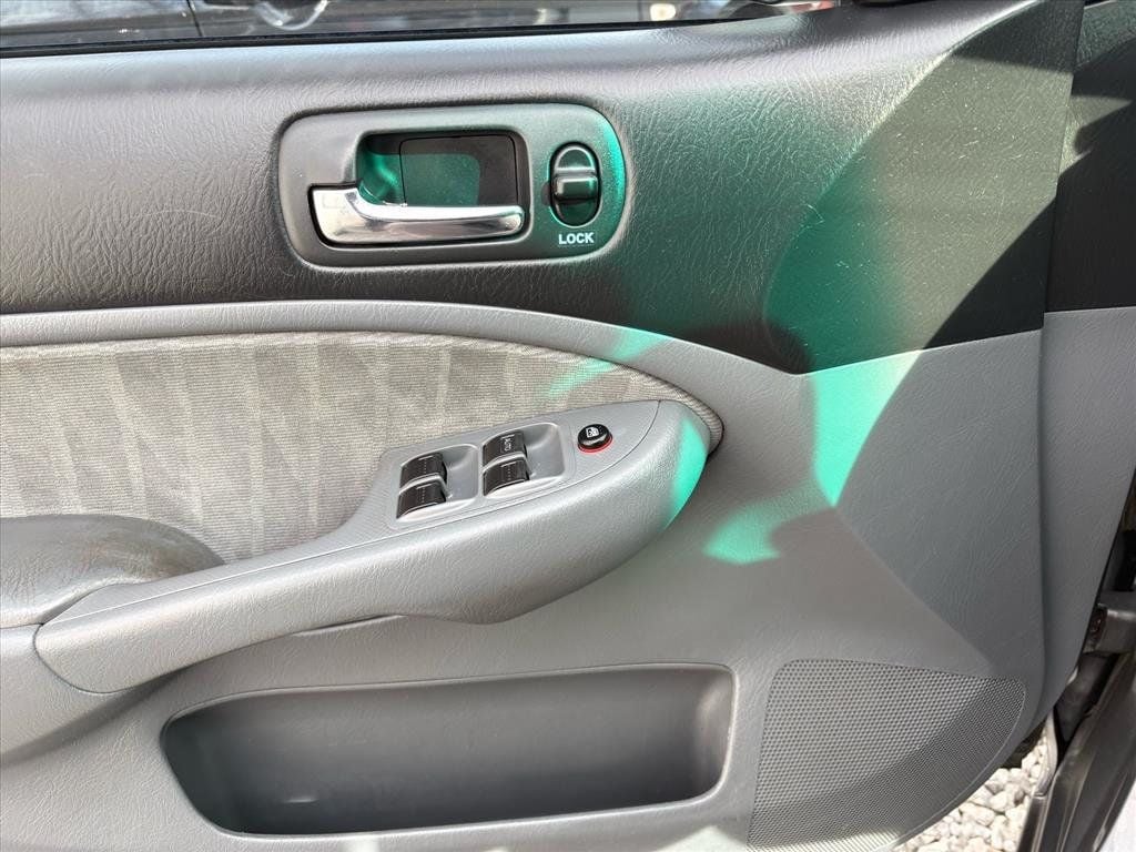 2004 Honda Civic 4dr Sedan LX Manual - 22970112 - 11