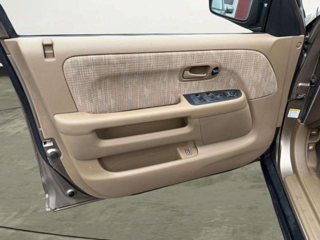 2004 Honda CR-V 4WD LX Automatic w/Side Airbags - 22964794 - 12