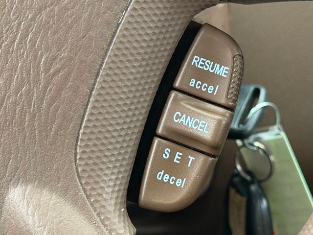 2004 Honda CR-V 4WD LX Automatic w/Side Airbags - 22964794 - 32