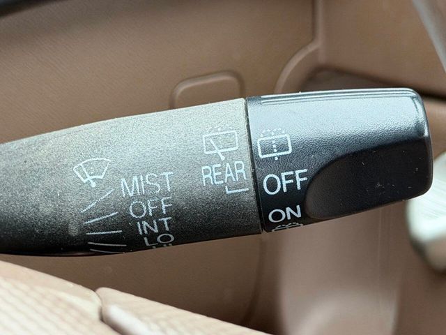 2004 Honda CR-V 4WD LX Automatic w/Side Airbags - 22964794 - 34