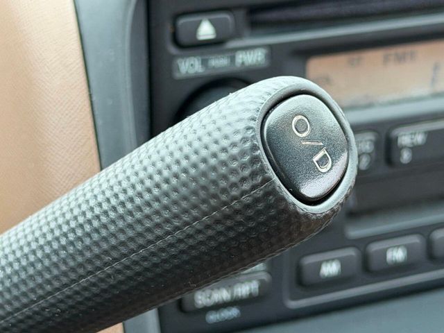 2004 Honda CR-V 4WD LX Automatic w/Side Airbags - 22964794 - 35