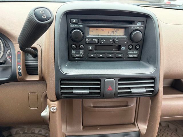 2004 Honda CR-V 4WD LX Automatic w/Side Airbags - 22964794 - 37