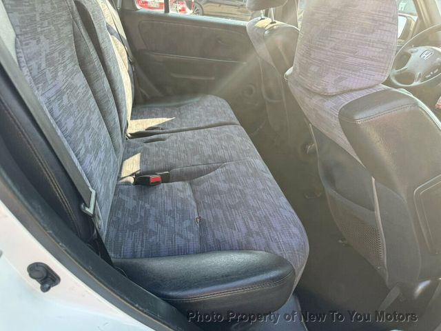2004 Honda CR-V 4WD LX Automatic w/Side Airbags - 23079937 - 8