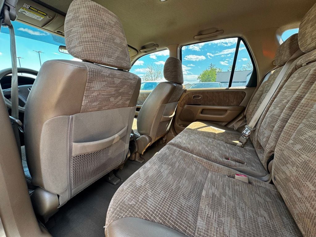 2004 Honda CR-V 4WD LX Manual - 23025608 - 10