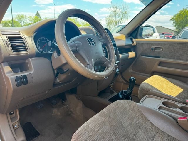 2004 Honda CR-V 4WD LX Manual - 23025608 - 8