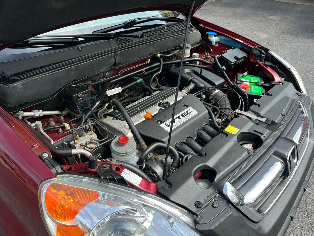 2004 Honda CR-V EX 4x4 5-speed Manual  - 22413047 - 33