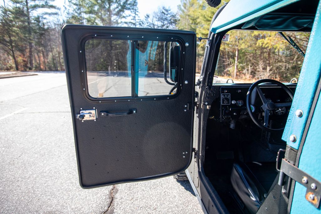 2004 HUMMER H1 4-Passenger Wagon Enclosed - 22957205 - 15