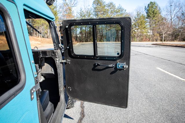 2004 HUMMER H1 4-Passenger Wagon Enclosed - 22957205 - 16