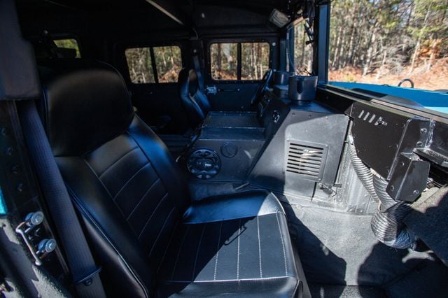 2004 HUMMER H1 4-Passenger Wagon Enclosed - 22957205 - 19