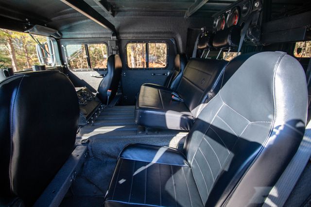 2004 HUMMER H1 4-Passenger Wagon Enclosed - 22957205 - 23