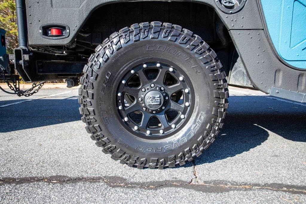 2004 HUMMER H1 4-Passenger Wagon Enclosed - 22957205 - 50