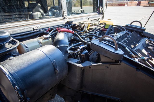 2004 HUMMER H1 4-Passenger Wagon Enclosed - 22957205 - 55