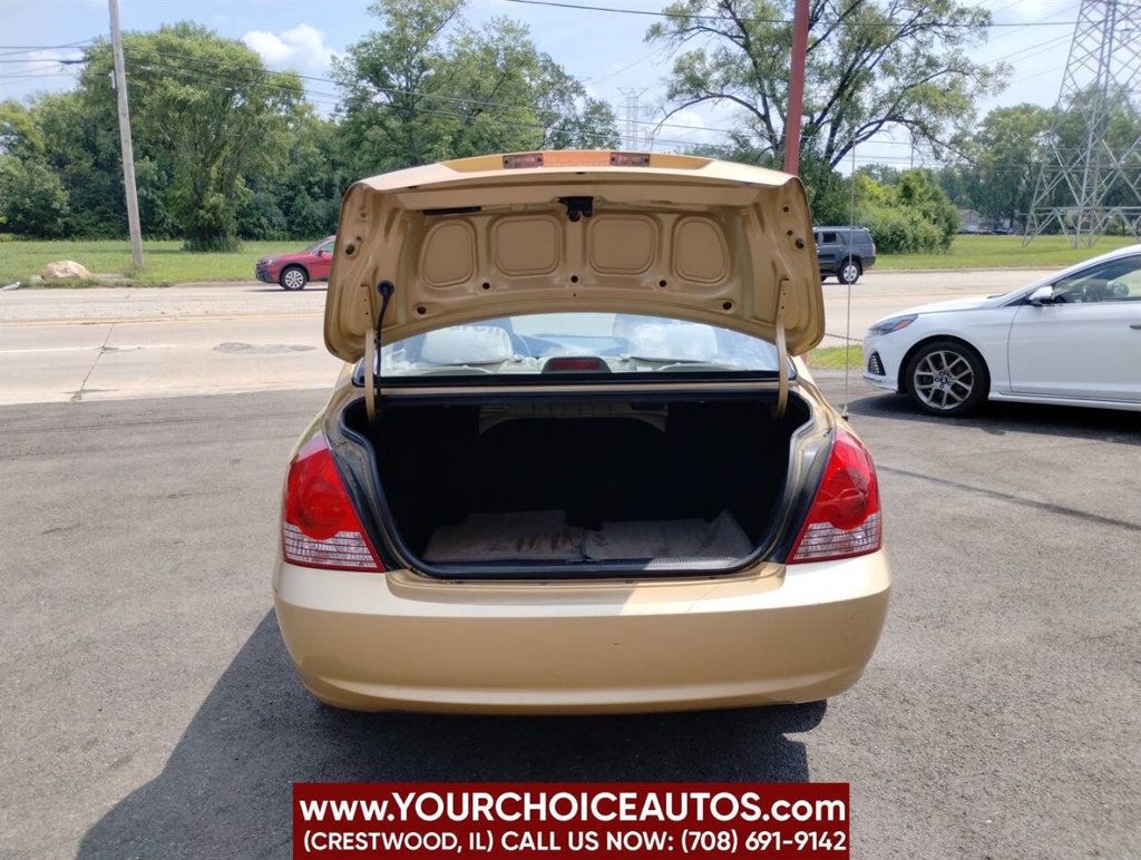 2004 Hyundai Elantra GLS 4dr Sedan - 22898189 - 11