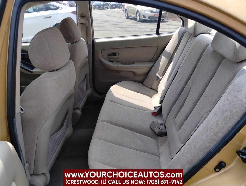 2004 Hyundai Elantra GLS 4dr Sedan - 22898189 - 18