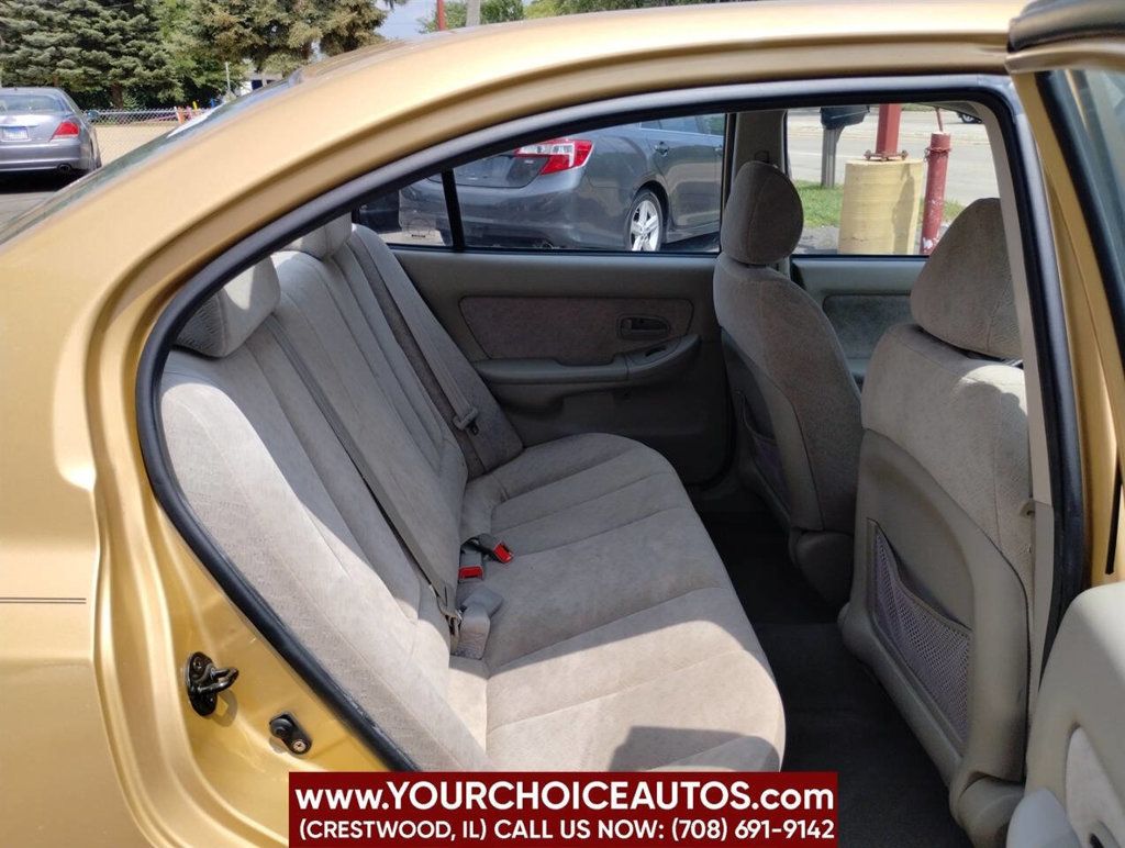 2004 Hyundai Elantra GLS 4dr Sedan - 22898189 - 20
