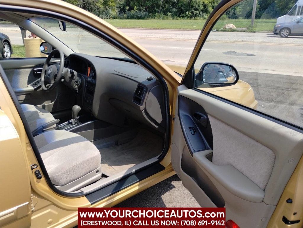 2004 Hyundai Elantra GLS 4dr Sedan - 22898189 - 21